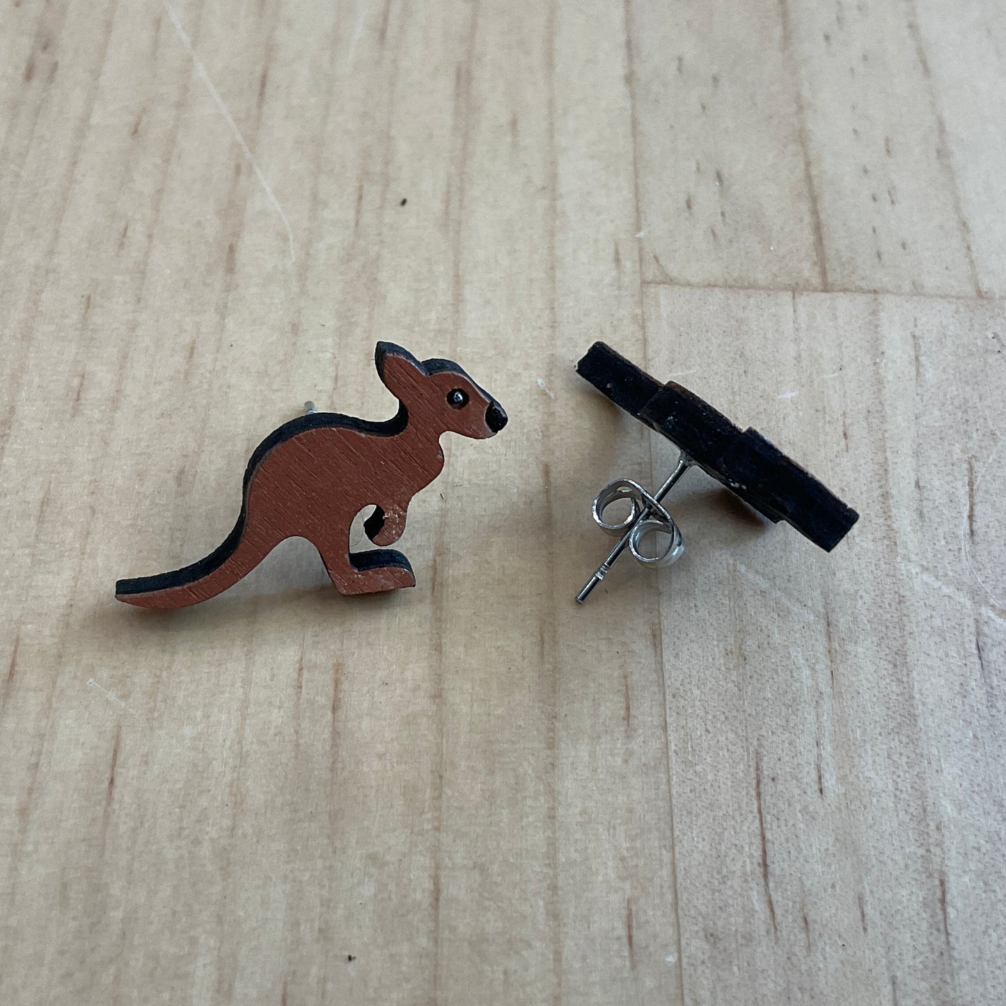 Australian animal studs - Kangaroo - wooden, hand painted