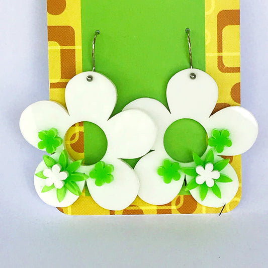 Retro Daisy Earrings - laser cut acrylic - white