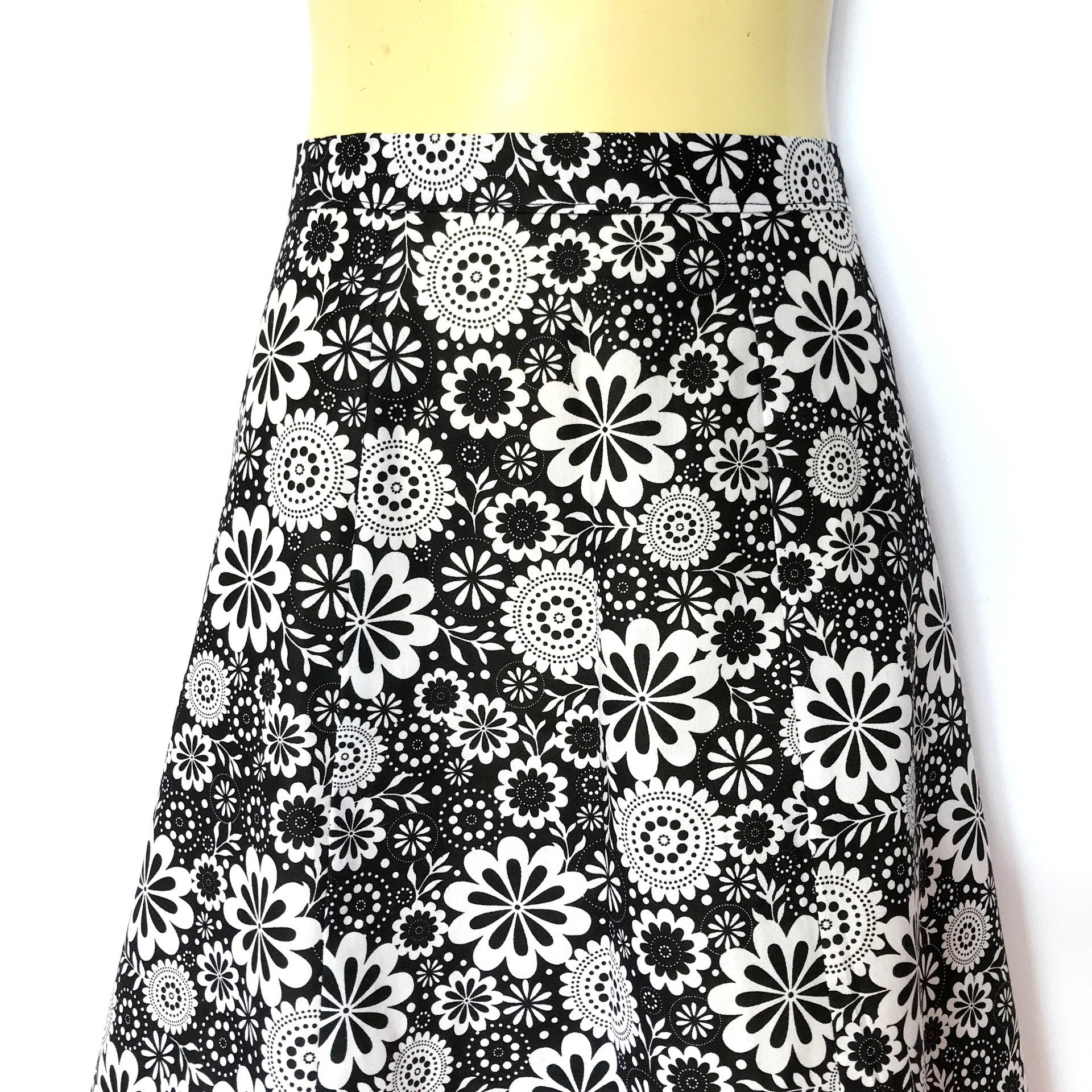 Ladies A Line Skirt black floral sizes 8 18 avail kissmypatootie